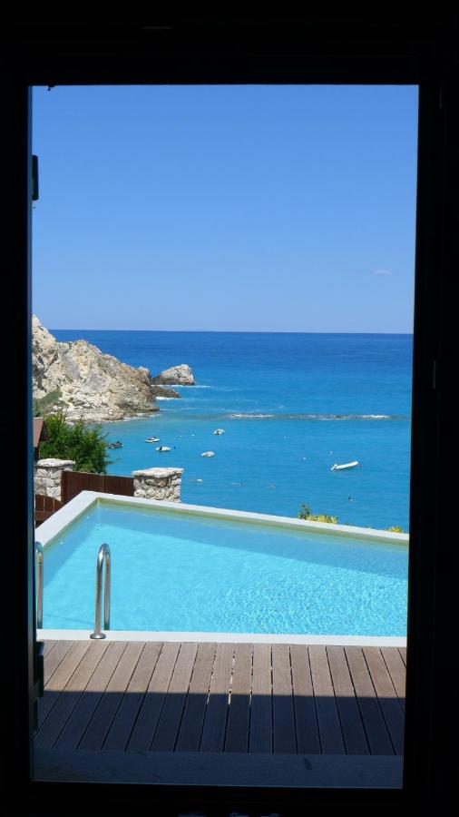 Caltabania Suites Áyios Nikítas 外观 照片