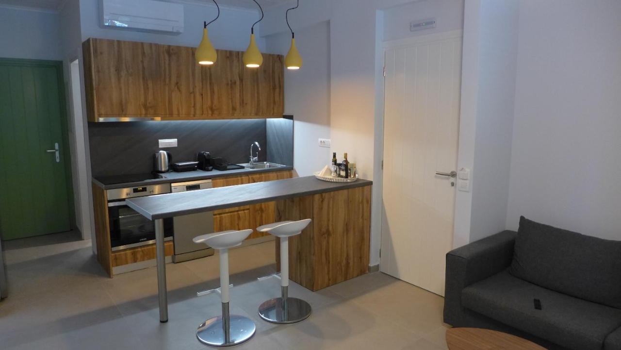 Caltabania Suites Áyios Nikítas 外观 照片